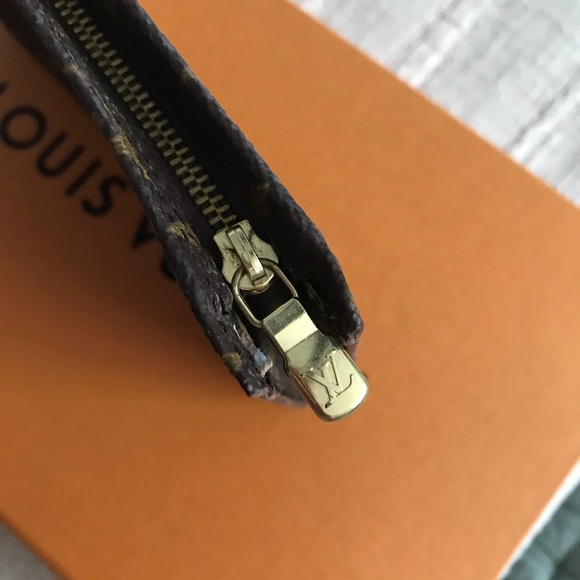 Vintage Louis Vuitton bucket bag pouch - Picture 5 of 9